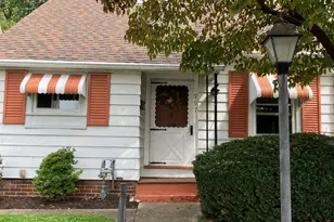 997 Lancaster Ave, York, PA 17403 - Photo 2