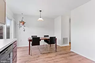 2853 Woodmont Dr, York, PA 17404 - Photo 8