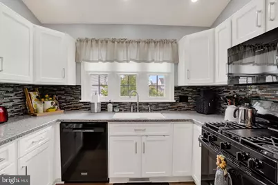 593 Harvest Drive, York, PA 17404 - Photo 8