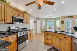 2240 Bernays Dr, York, PA 17404 - Photo 18
