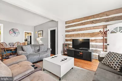 60 N Water Street, Spring Grove, PA 17362 - Photo 4