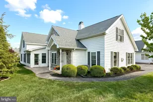 2176 Bayberry Ln, York, PA 17403 - Photo 1