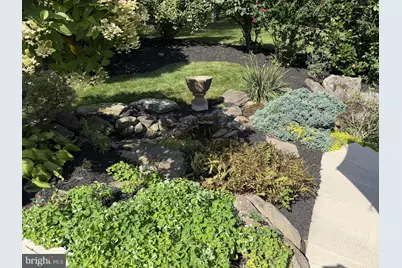 109 E Greenbriar Drive, York, PA 17407 - Photo 6