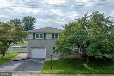 2460 Wyndhurst Court, York, PA 17408 - Photo 2