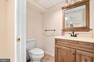 2460 Wyndhurst Ct, York, PA 17408 - Photo 20