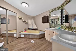725 Shawna Ave, York, PA 17402 - Photo 6