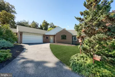 1319 Hillcroft Lane, York, PA 17403 - Photo 2