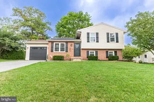 3891 Sandra Dr, York, PA 17402 - Photo 2