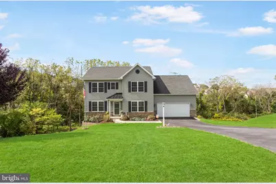 385 Barclay Drive, Red Lion, PA 17356 - Photo 1