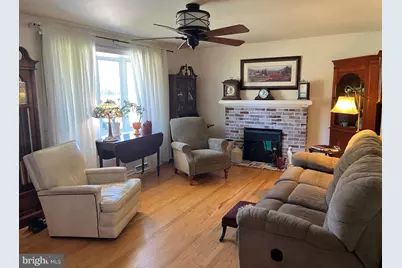 2018 Pineview Drive, York, PA 17408 - Photo 6