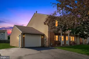 615 Fulton St, Hanover, PA 17331 - Photo 1