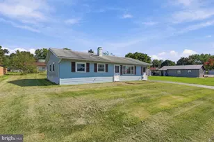 2460 Dunbar Rd, York, PA 17408 - Photo 2