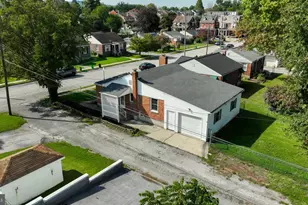 831 E Maple St, York, PA 17403 - Photo 4