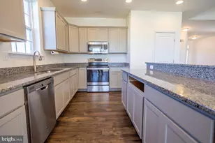225 Ripple Dr, Hanover, PA 17331 - Photo 18