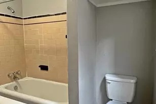 140 E Philadelphia St, York, PA 17401 - Photo 6