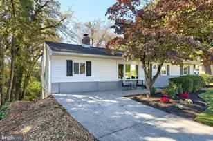 410 Jennifer Dr, Fairview Township, PA 17070 - Photo 2