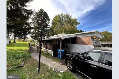 459 Clover Drive, York, PA 17406 - Photo 2