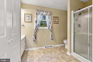 525 Eton Ln, York, PA 17402 - Photo 34