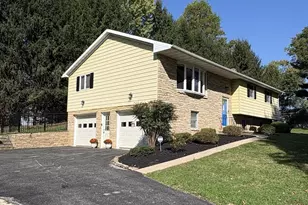 420 School Rd, York, PA 17407 - Photo 2