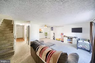 891 E Kings Ct, York, PA 17403 - Photo 20