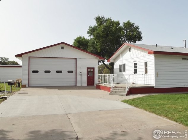 142 Washington Ave, Haxtun, CO 80731-2661