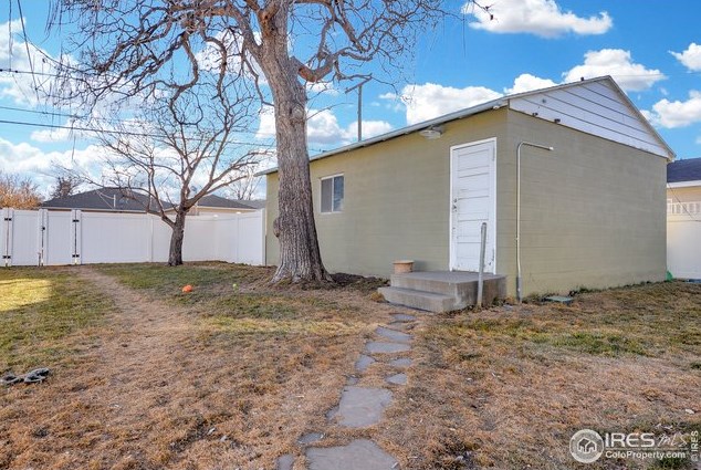 613 Columbine St, Sterling CO 80751-3822 exterior