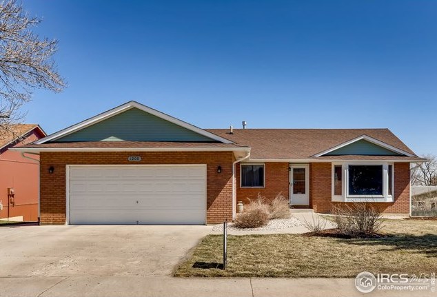 1208 Cedar Dr, Longmont, CO 80513-1018