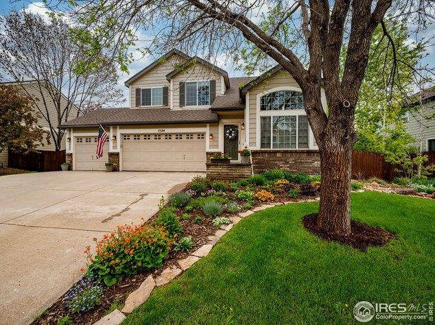 1524 Red Mountain Dr, Longmont, CO 80504-2277