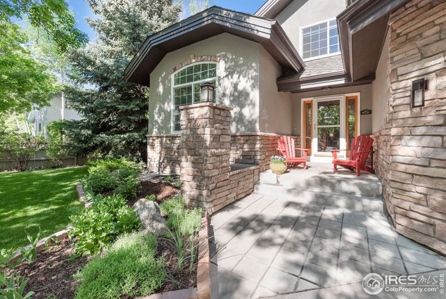 786 Snowbird Ln, Lafayette, CO 80026-9398