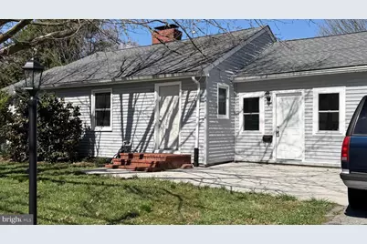 915 E Division Street, Dover, DE 19901 - Photo 1