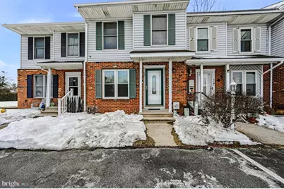 28 E Perpen Court, Newark, DE 19702 - Photo 1