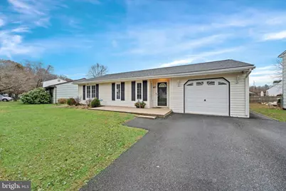 40 E Shady Drive, Newark, DE 19713 - Photo 1