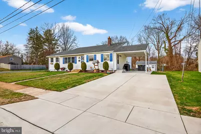 64 W Stephen Drive, Newark, DE 19713 - Photo 1