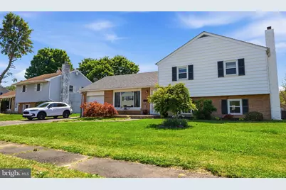10 Darwin Road, Newark, DE 19702 - Photo 1