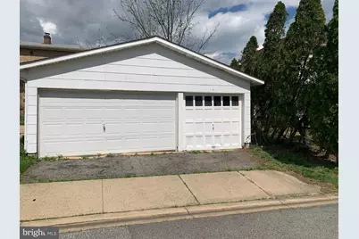 310 N Dupont Road, Wilmington, DE 19804 - Photo 2
