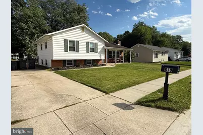 879 Broadfield Drive, Newark, DE 19713 - Photo 1