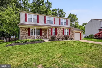 102 Avignon Court, Newark, DE 19702 - Photo 1