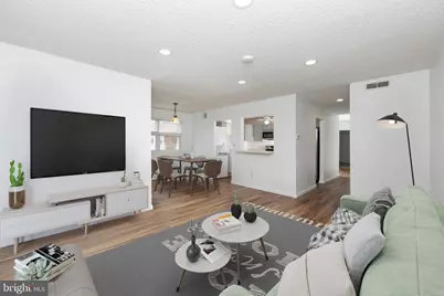 7 Florence Tollgate Pl #5, Florence, NJ 08518 - Photo 1