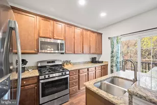 151 Creekside Wy, Burlington, NJ 08016 - Photo 8