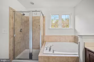 151 Creekside Wy, Burlington, NJ 08016 - Photo 20