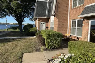 2012 Harbour Dr, Palmyra, NJ 08065 - Photo 2