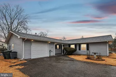 172 Tiffany Lane, Willingboro, NJ 08046 - Photo 1