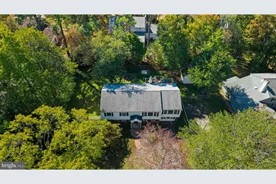 187 S Lakeside Drive E, Medford, NJ 08055 - Photo 1