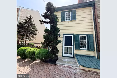 102 E Union Street, Burlington, NJ 08016 - Photo 1