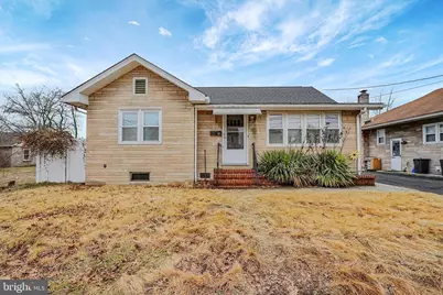 827 Olive Street, Florence, NJ 08554 - Photo 1