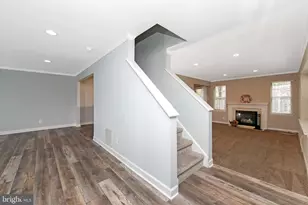 306 Fountain Hall Ct, Mount Laurel, NJ 08054 - Photo 4