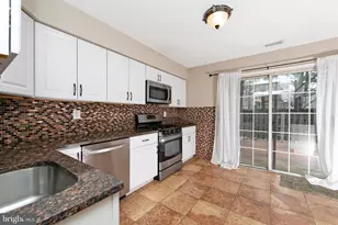 306 Fountain Hall Ct, Mount Laurel, NJ 08054 - Photo 12