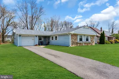 27 Genesee Lane, Willingboro, NJ 08046 - Photo 1
