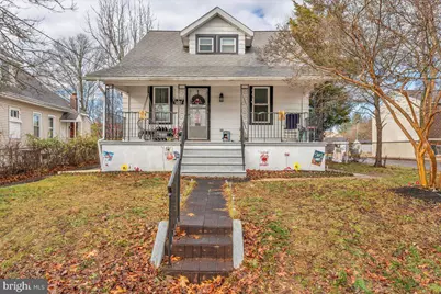 304 E Linden Avenue, Lindenwold, NJ 08021 - Photo 1