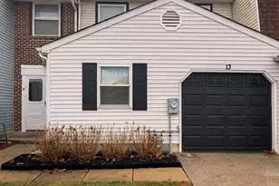 13 Gratz Ct, Cherry Hill, NJ 08002 - Photo 2